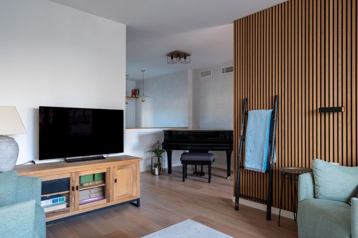 Image No.6-7 Bed House for sale