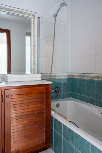 Image No.18-2 Bed Apartment for sale