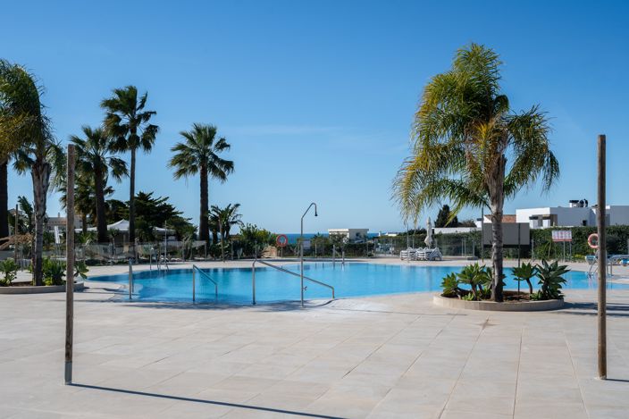 Image No.24-2 Bed Apartment for sale