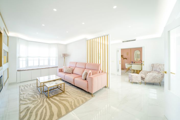 Image No.2-4 Bed House for sale