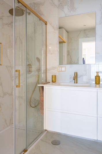 Image No.21-4 Bed House for sale