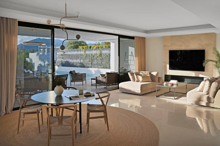 Image No.6-6 Bed Villa for sale