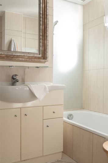 Image No.16-2 Bed Apartment for sale