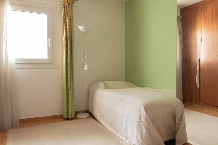 Image No.28-2 Bed Apartment for sale