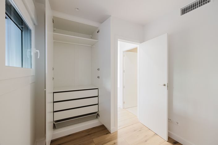 Image No.10-2 Bed Apartment for sale