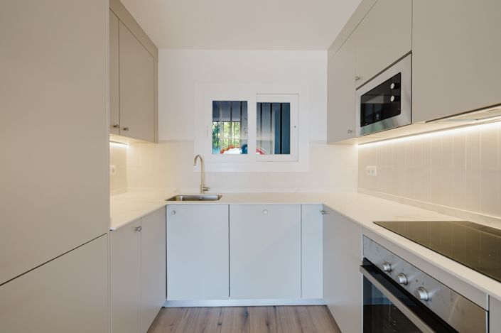 Image No.20-2 Bed Apartment for sale