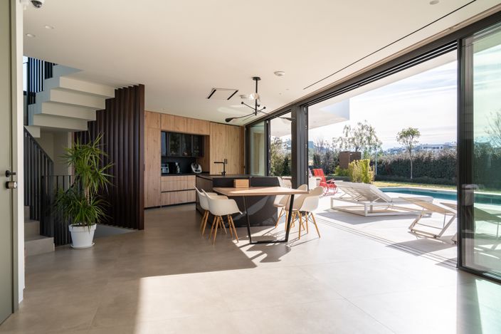 Image No.17-3 Bed House for sale