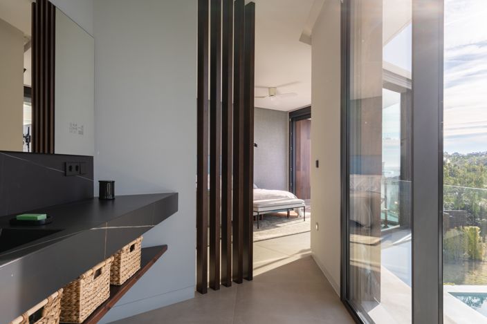 Image No.21-3 Bed House for sale