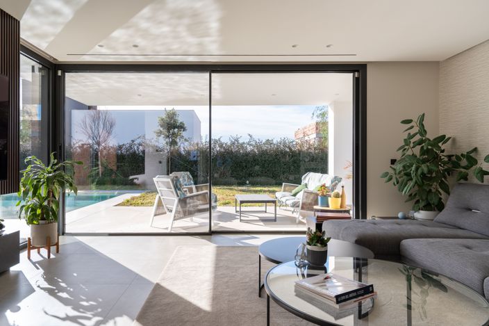 Image No.4-3 Bed House for sale