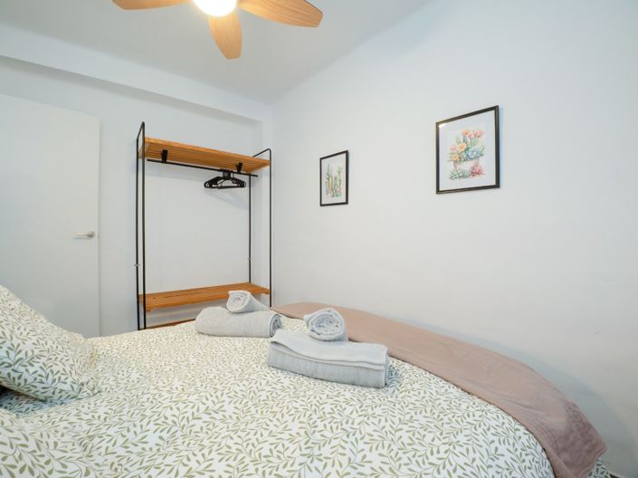 Image No.18-3 Bed Apartment for sale