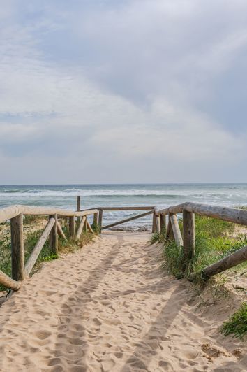 Image No.16-6 Bed Commercial for sale