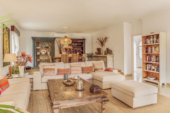 Image No.30-6 Bed Commercial for sale