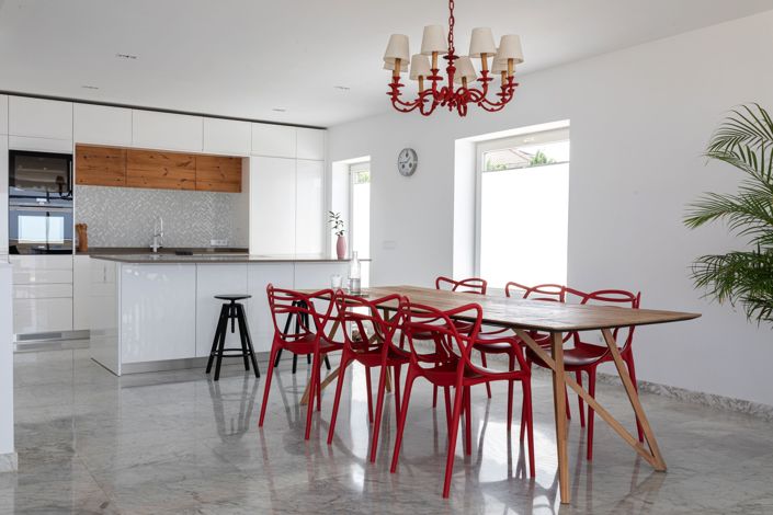 Image No.16-4 Bed House for sale