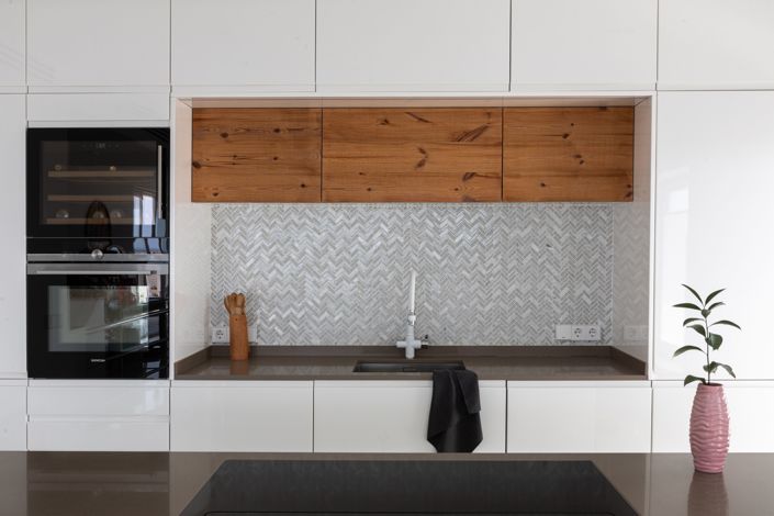 Image No.20-4 Bed House for sale