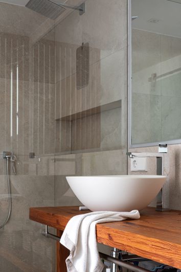 Image No.25-4 Bed House for sale