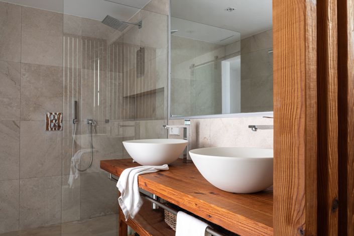 Image No.26-4 Bed House for sale