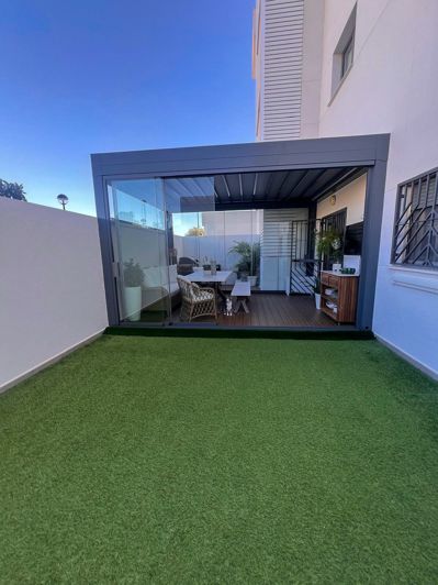 Image No.13-4 Bed Townhouse for sale