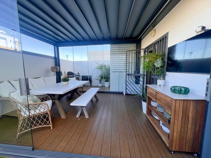 Image No.22-4 Bed Townhouse for sale