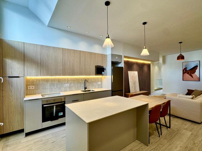 Image No.20-3 Bed Apartment for sale