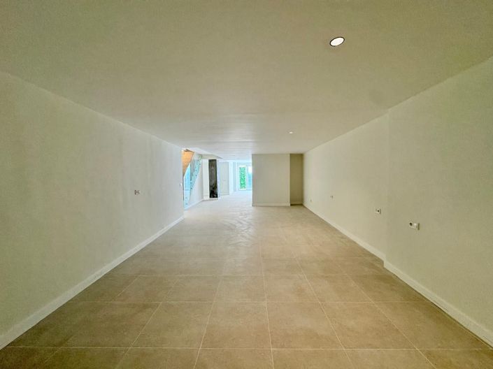 Image No.6-3 Bed Apartment for sale