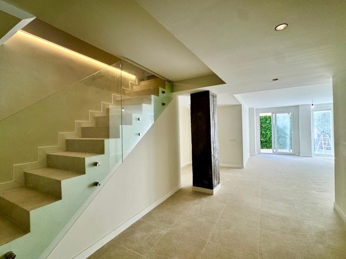 Image No.7-3 Bed Apartment for sale