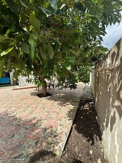 Image No.11-3 Bed House for sale