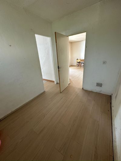 Image No.17-3 Bed House for sale