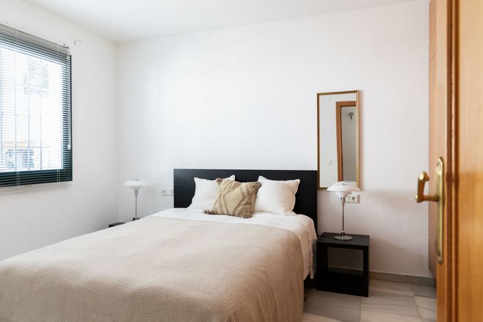 Image No.17-2 Bed Apartment for sale