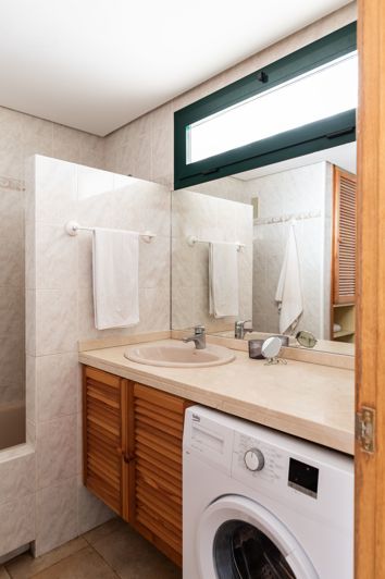 Image No.20-2 Bed Apartment for sale