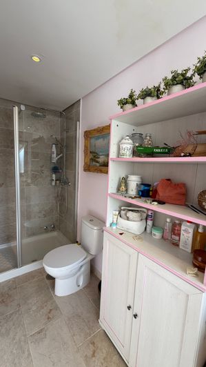 Image No.25-3 Bed House for sale