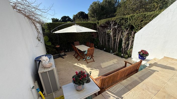 Image No.3-3 Bed House for sale