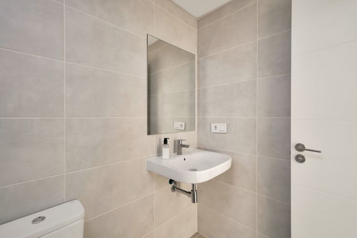 Image No.19-Appartement de 2 chambres à vendre à Estepona