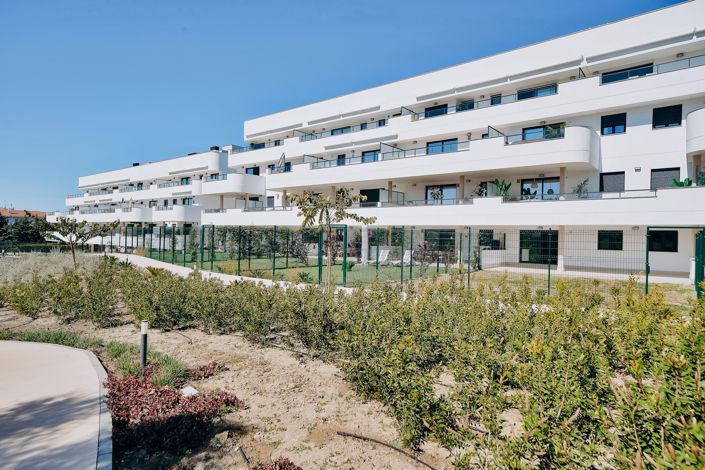 Image No.28-2 Bed Apartment for sale