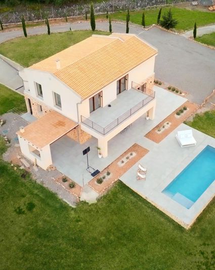Image No.19-Villa for sale