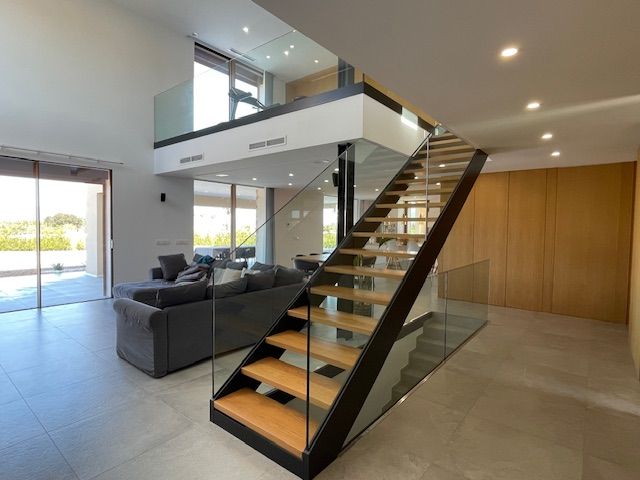 Image No.22-Villa for sale