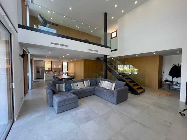 Image No.23-Villa for sale