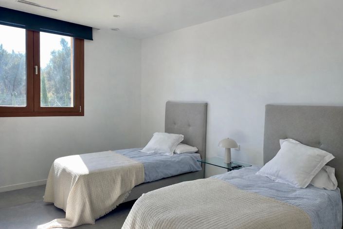 Image No.30-Villa for sale