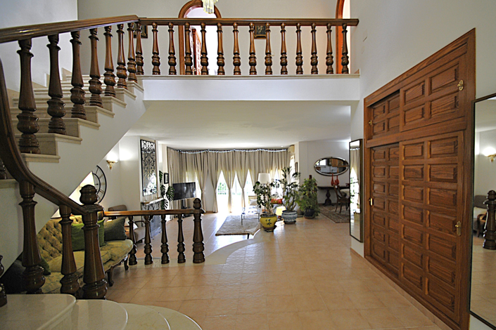 Image No.3-4 Bed House for sale