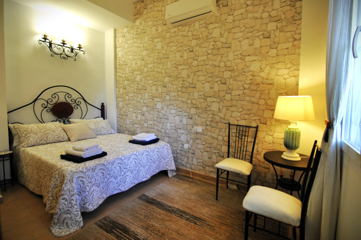 Image No.5-4 Bed House for sale