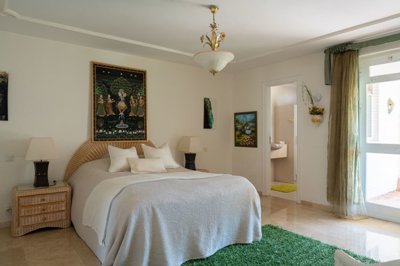 spcrm4593-cmuzzyxere288991