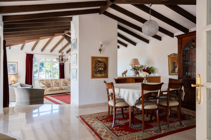 Image No.4-5 Bed Villa for sale