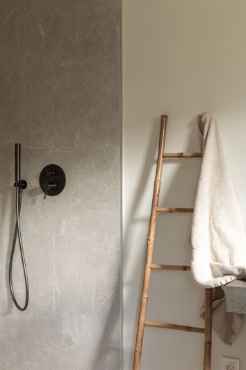 Image No.26-3 Bed House for sale