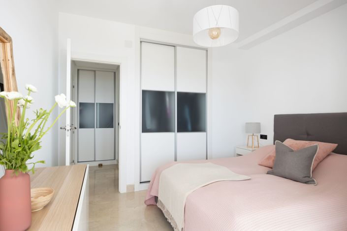 Image No.20-2 Bed Apartment for sale