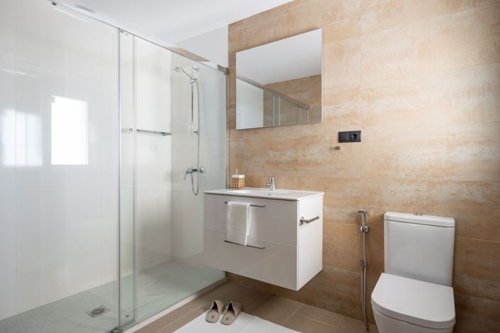 Image No.21-2 Bed Apartment for sale