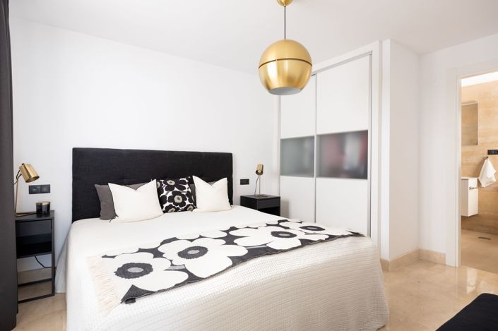 Image No.23-2 Bed Apartment for sale