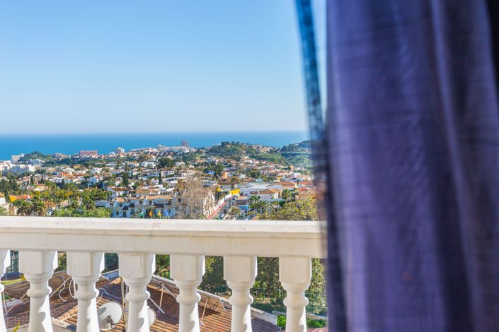 Image No.11-4 Bed Townhouse for sale