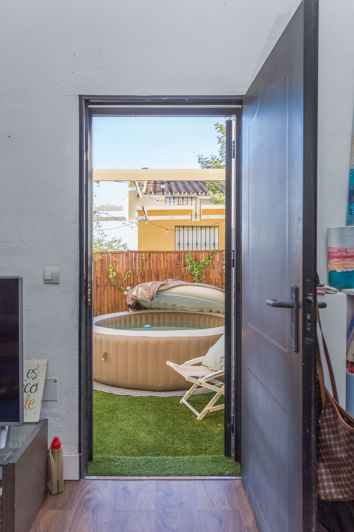 Image No.20-4 Bed Townhouse for sale