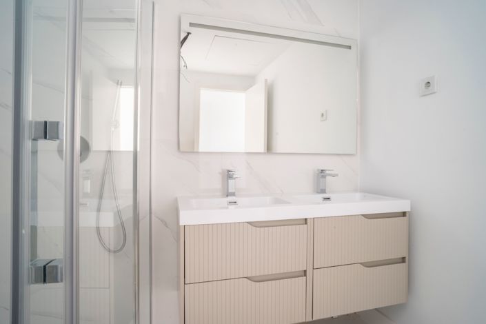 Image No.18-2 Bed Apartment for sale