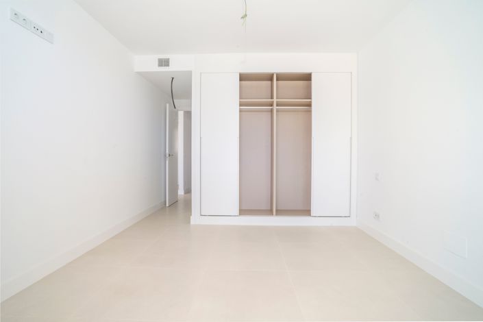 Image No.21-2 Bed Apartment for sale