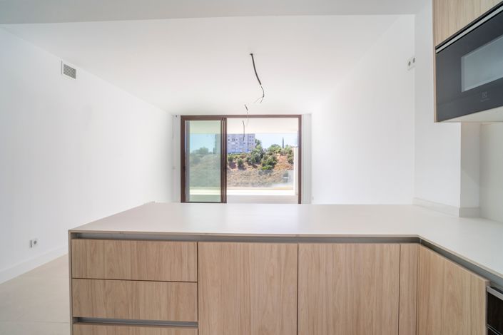 Image No.23-2 Bed Apartment for sale